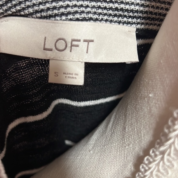 Loft. Sweater - Picture 6 of 6